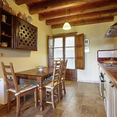 بيت للعطل Cozy With Pool & Terrace *